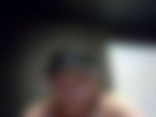 tallhungcloudyy's Live Sex Cam Show