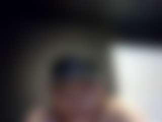 tallhungcloudyy's Live Sex Cam Show