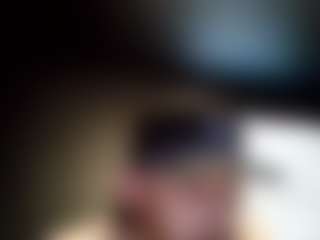 tallhungcloudyy's Live Sex Cam Show