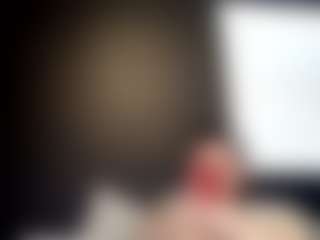 tallhungcloudyy's Live Sex Cam Show
