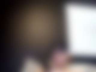 tallhungcloudyy's Live Sex Cam Show