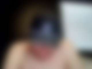 tallhungcloudyy's Live Sex Cam Show