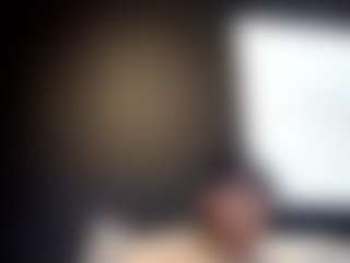 tallhungcloudyy's Live Sex Cam Show