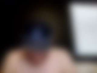 tallhungcloudyy's Live Sex Cam Show