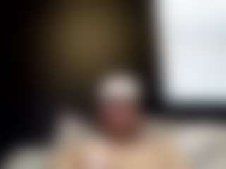 tallhungcloudyy's Live Sex Cam Show