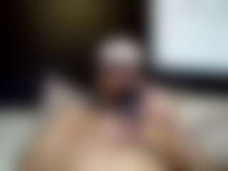 tallhungcloudyy's Live Sex Cam Show