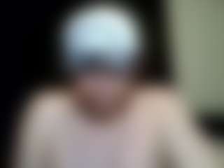 Live cam show with tallhungcloudyy - Muscular on Soda Cam
