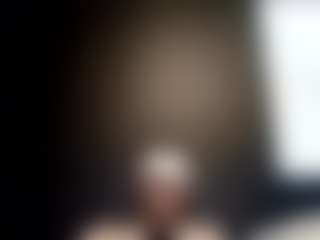 tallhungcloudyy's Live Sex Cam Show