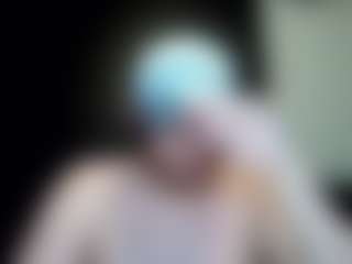 tallhungcloudyy's Live Sex Cam Show