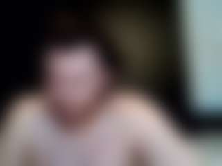 Live cam show with tallhungcloudyy - Mustache on Milfs Live