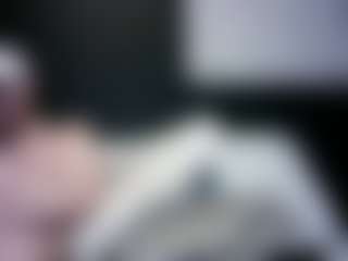 tallhungcloudyy's Live Sex Cam Show