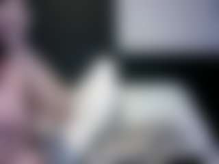 tallhungcloudyy's Live Sex Cam Show