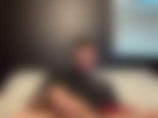 tallhungcloudyy's Live Sex Cam Show