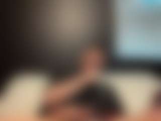 tallhungcloudyy's Live Sex Cam Show