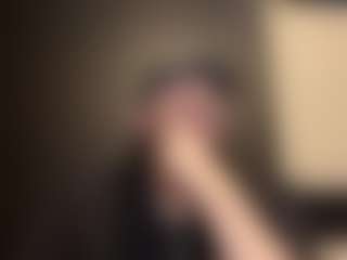 tallhungcloudyy's Live Sex Cam Show