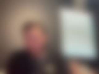 tallhungcloudyy's Live Sex Cam Show