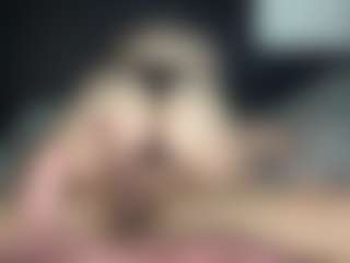 tallhungcloudyy's Live Sex Cam Show