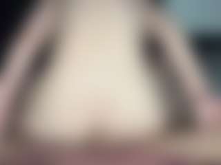 tallhungcloudyy's Live Sex Cam Show