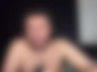 tallhungcloudyy's Live Sex Cam Show