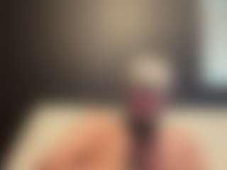 tallhungcloudyy's Live Sex Cam Show
