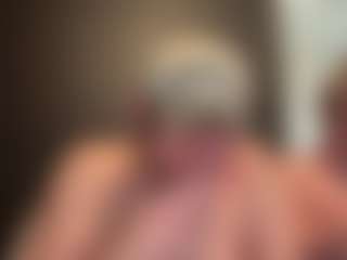 tallhungcloudyy's Live Sex Cam Show