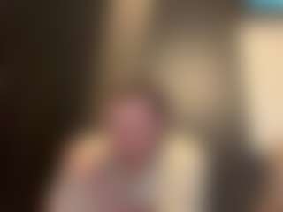 Live cam show with tallhungcloudyy - Cockring on sexylive.show