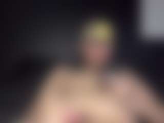 tallhungcloudyy's Live Sex Cam Show