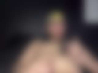 Live cam show with tallhungcloudyy - Big Balls on Camsoda