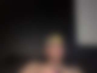 tallhungcloudyy's Live Sex Cam Show