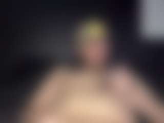 tallhungcloudyy's Live Sex Cam Show