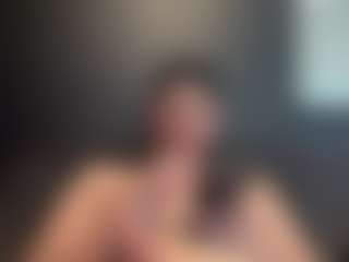 tallhungcloudyy's Live Sex Cam Show