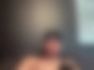 tallhungcloudyy's Live Sex Cam Show