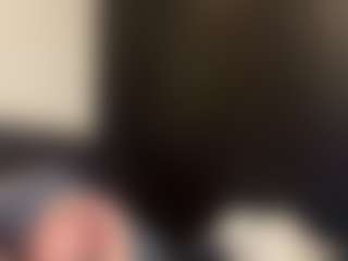 Live cam show with tallhungcloudyy - Green Eyes on Camsoda