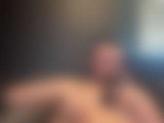 tallhungcloudyy's Live Sex Cam Show