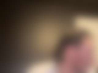 tallhungcloudyy's Live Sex Cam Show