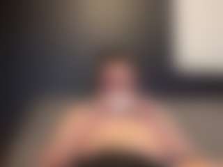 tallhungcloudyy's Live Sex Cam Show