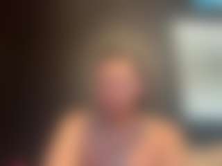 Show en direct avec tallhungcloudyy - English sur Camsoda
