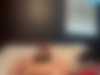tallhungcloudyy's Live Sex Cam Show