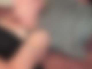 tallhungcloudyy's Live Sex Cam Show