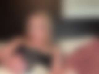 tallhungcloudyy's Live Sex Cam Show