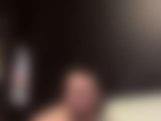 tallhungcloudyy's Live Sex Cam Show