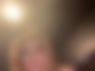 tallhungcloudyy's Live Sex Cam Show