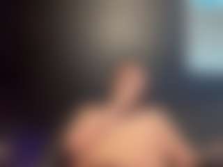 Live cam show with tallhungcloudyy - Bedroom on sexylive.show