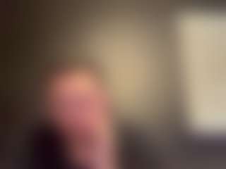 Live cam show with tallhungcloudyy - Muscular on Soda Cam