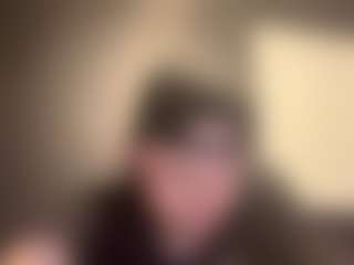 tallhungcloudyy's Live Sex Cam Show