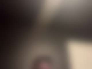 tallhungcloudyy's Live Sex Cam Show