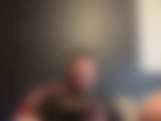 Live cam show with tallhungcloudyy - Bedroom on sexylive.show