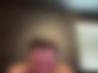 Live cam show with tallhungcloudyy - Beardy on CamwithHer
