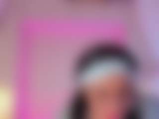 Live cam show with BellaBroocks - Camel Toe on Free Soda