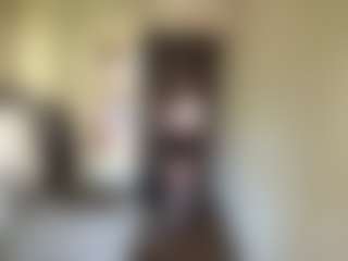 Live cam show with Ellie - Big Tits on Lustler